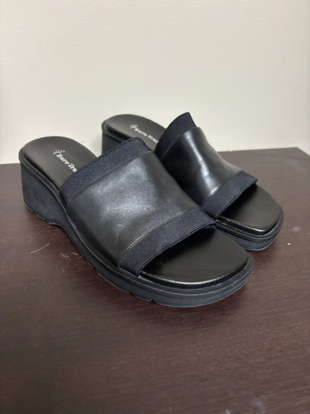 Bare Traps Angel Leather Y2k Black Slide Sandals Platform Comfort Size 7 - Picture 2 of 7